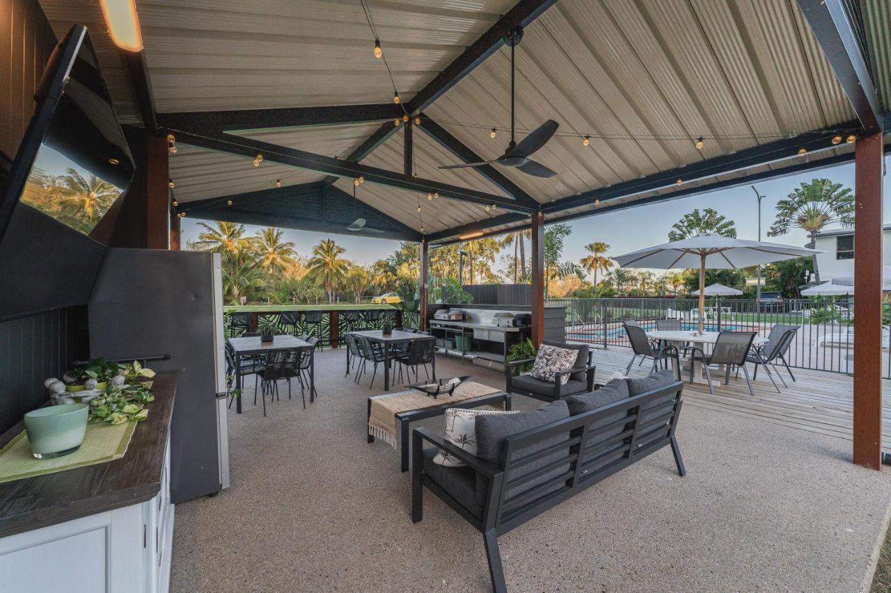 Kinka Palms Motel Yeppoon Bagian luar foto