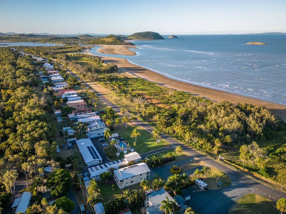 Kinka Palms Motel Yeppoon Bagian luar foto