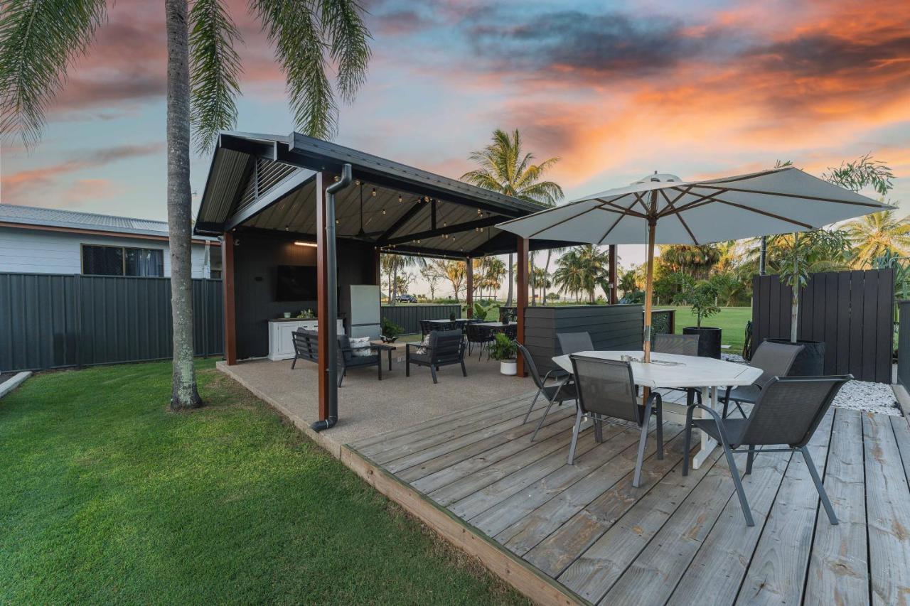 Kinka Palms Motel Yeppoon Bagian luar foto