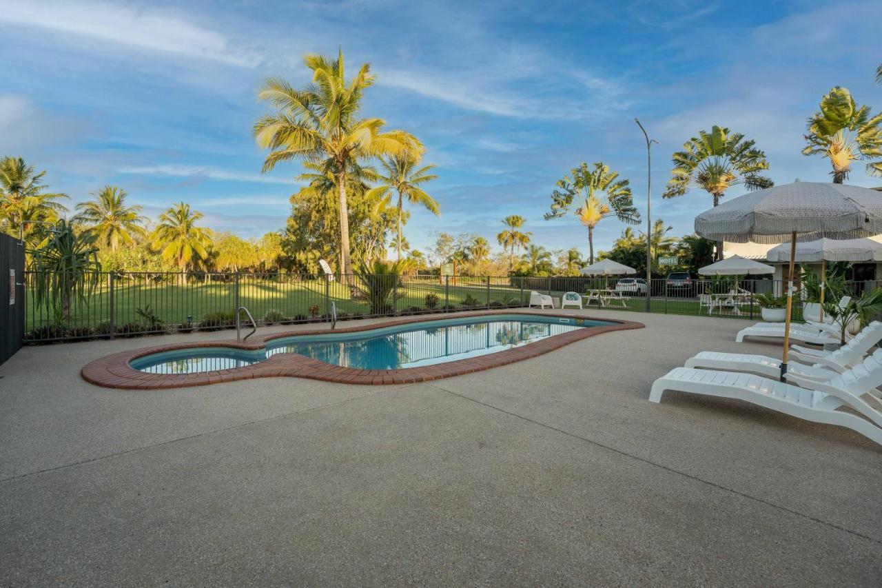 Kinka Palms Motel Yeppoon Bagian luar foto